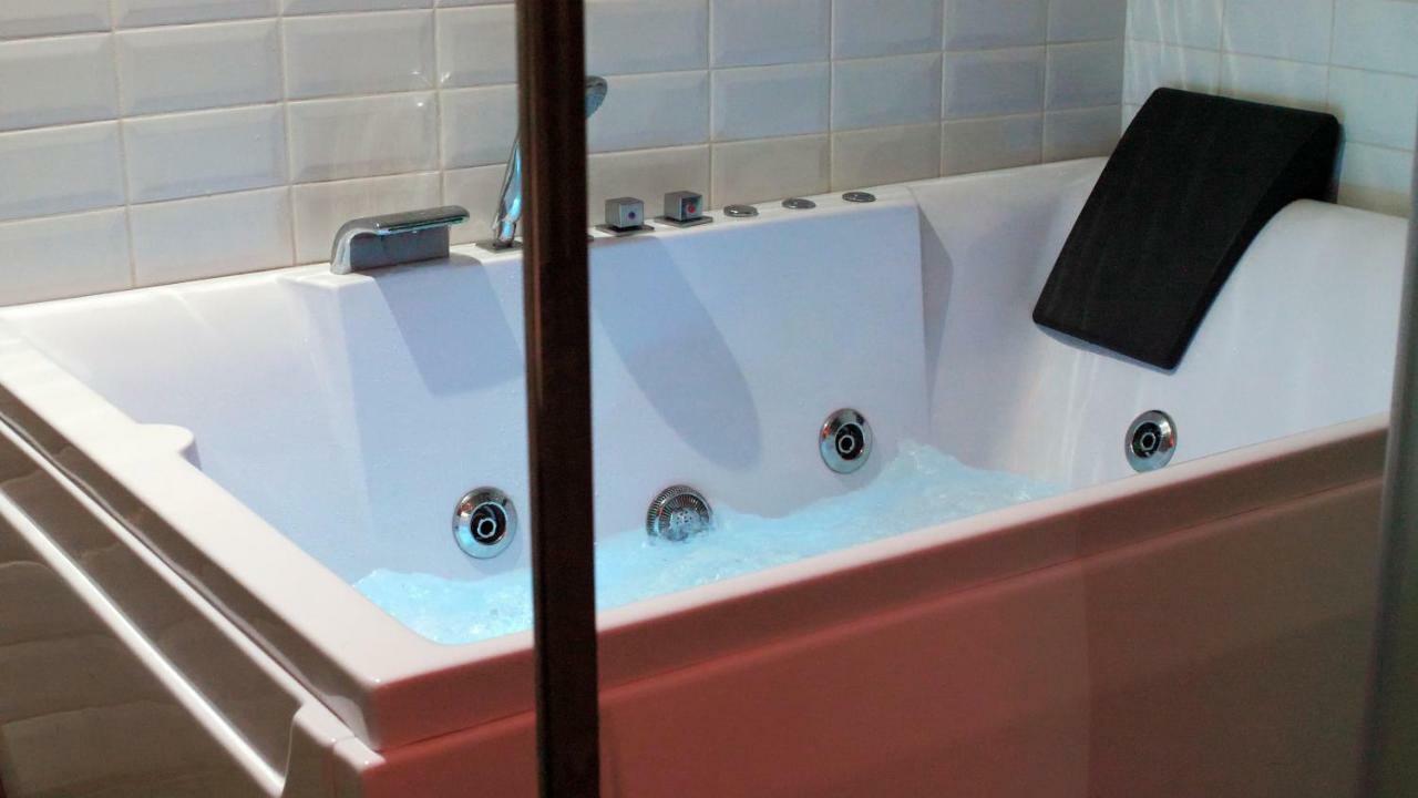 Shally Residence 3 อัลโคห์บาร์ ภายนอก รูปภาพ